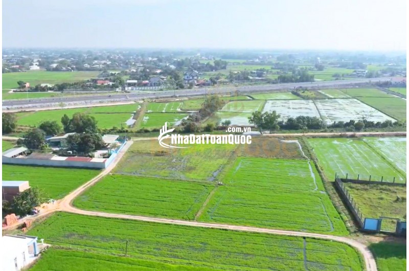 CẦN BÁN GẤP 5 LÔ ĐẤT NỀN XÃ ĐỨC HÒA, LONG AN – NGAY TRỤC ĐT.823D